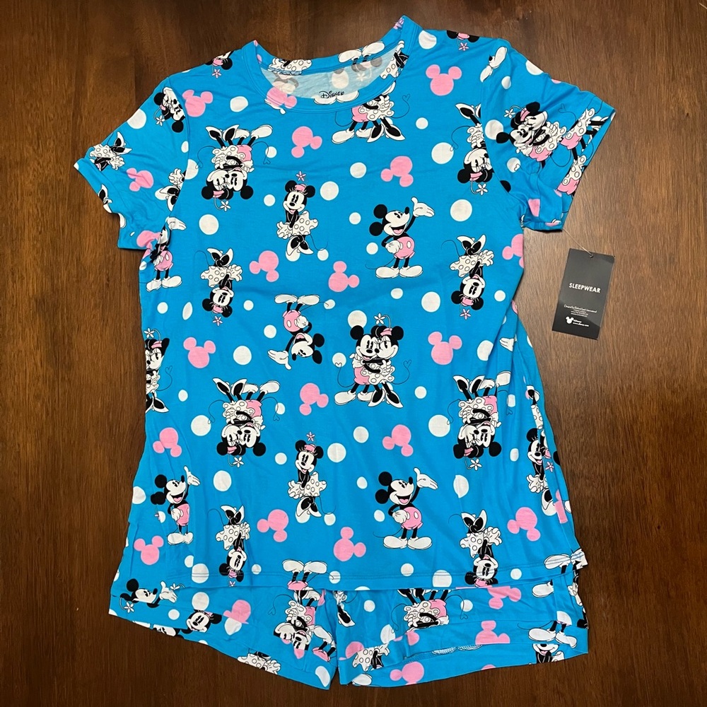 NWT Disney and Friends Minnie Summer Fun Bermuda Short Pajama Set